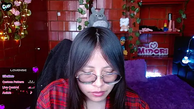 Chat XXX en directo de MidoriQuiinn