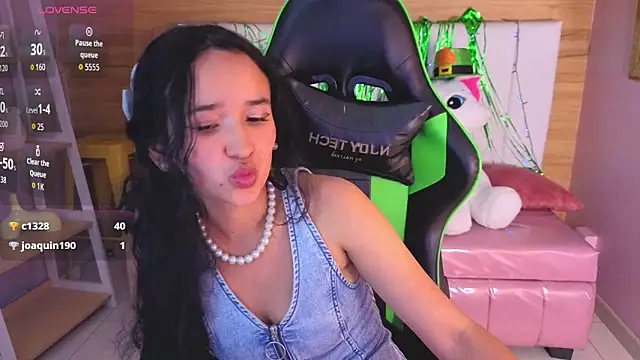 bella_vibess_s' Live XXX Chat