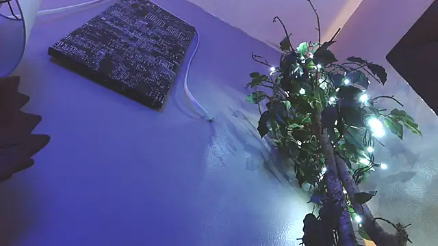 RubyRose33's Webcam Show