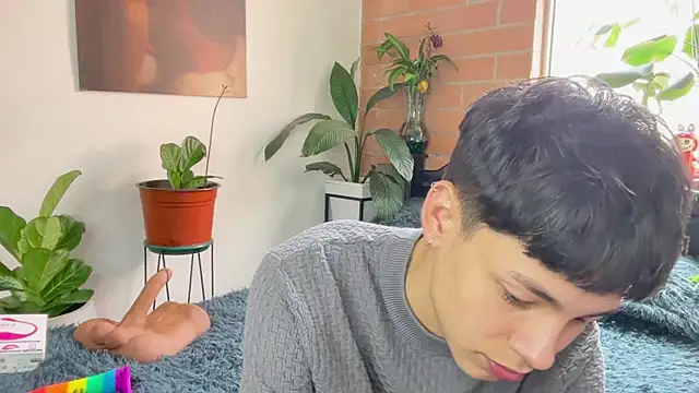 Andy_Belier23: онлайн-секс-чат