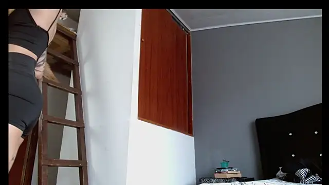 Chat +18 de Emilia_1995 ao vivo