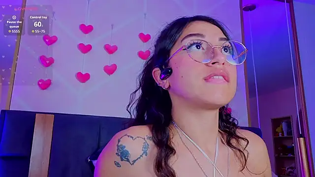 MadyJackson Live XXX-chat