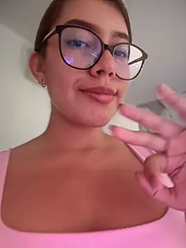 sara_calderonのライブXXXチャット