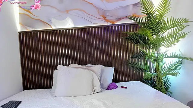 Roxie-NS 即時 XXX 聊天