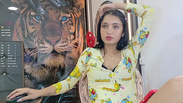 _ArianaToroo's Live XXX Chat