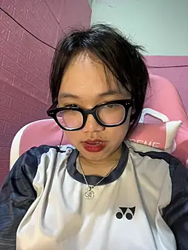 Leeeeiu live XXX chat