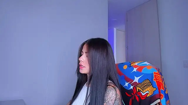 Онлайн чат XXX Lisegg_