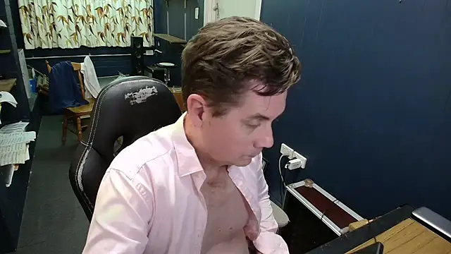 tilobinder Chat XXX live