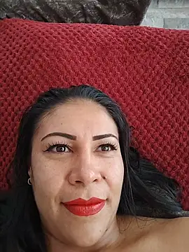 KittyHoleshot87 live XXX chat