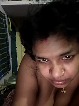 Deborbhavi222 webkamerás műsora