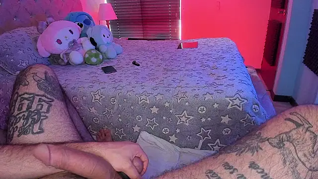 AbbyAndChris2's Live XXX Chat