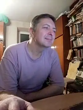 Show modela Pokaz2020 na web-kameri