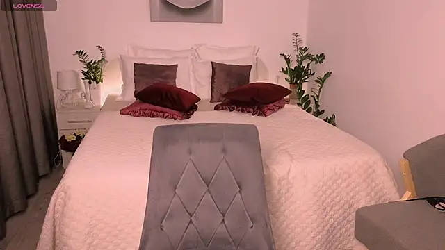 ButterflyMika32's Live XXX Chat