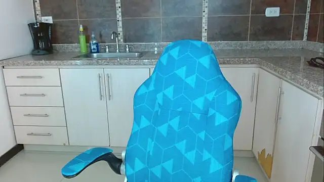 Kaytlin_James live XXX chat