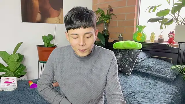 XXX chat uživo modela Andy_Belier23