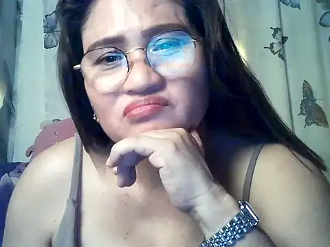 Amazing_Angel22 লাইভ XXX চ্যাট