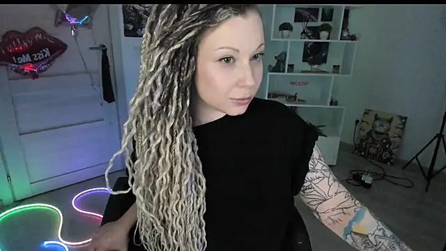 Chat XXX en directo de HoneySallyMoore