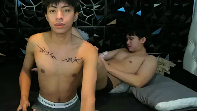 Czat XXX na żywo – davincihugecock