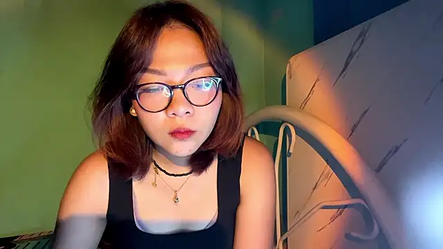 urhottie_lottie Pertunjukan Webcam