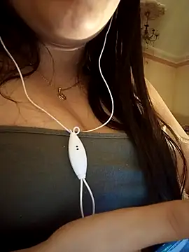 LONA-_- – Naživo XXX chat