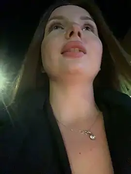 Chat +18 de KrisMagnoly ao vivo