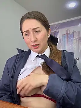 _Susy-Office1's Live XXX Chat