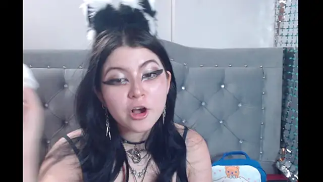 Ginebra_Sensual's Live XXX Chat