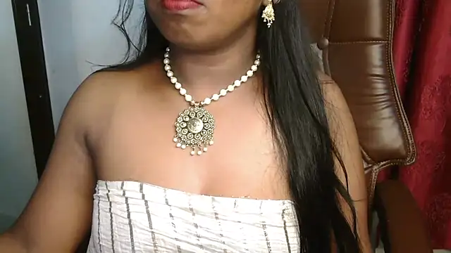 Dhiyapink – Live XXX-chat