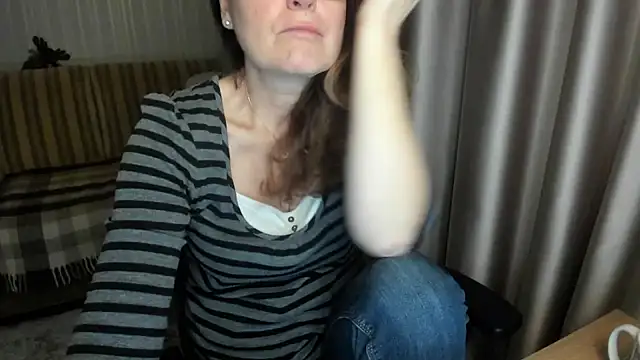 lauraoven's Live XXX Chat