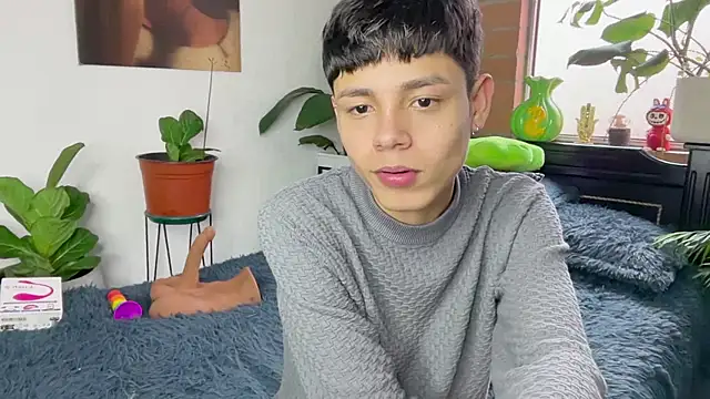 Andy_Belier23 Live XXX-Chat