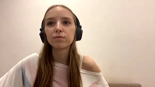 Pokazy przed kamerką – TanjaBrounson