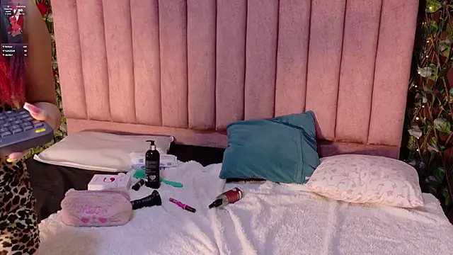 MiaJanss Live XXX-chat