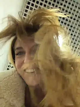 -AngelAri- Live XXX-Chat