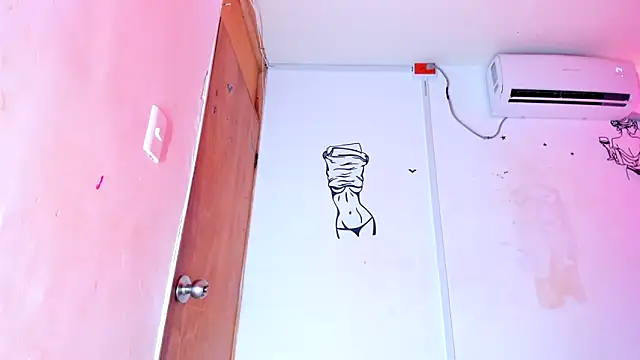 Czat XXX na żywo – Emily_Coper18