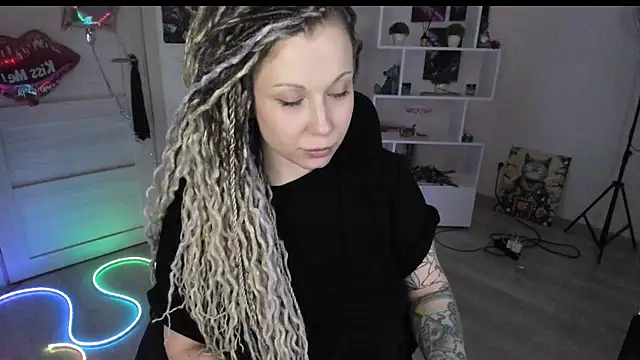 HoneySallyMoore's Live XXX Chat