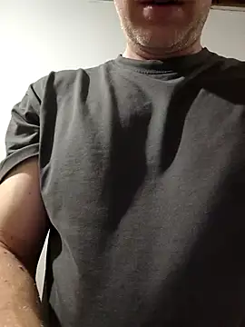 Essie_deLona Webcamshow