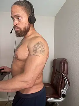 Fathero1timeのライブXXXチャット