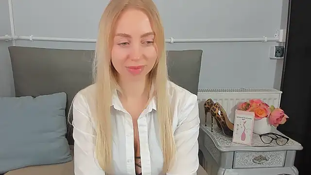 MargaritaRose live XXX chat