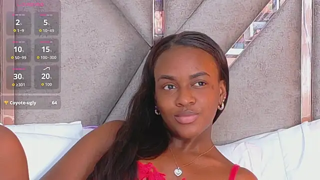 Chat XXX ao vivo de Sally-Noa