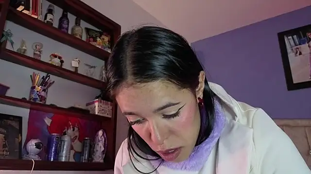 stephania_t Adlı Modelin Canlı XXX Sohbeti