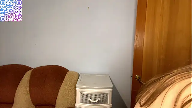 Babysmall_girl: απευθείας συνομιλία ΧΧΧ