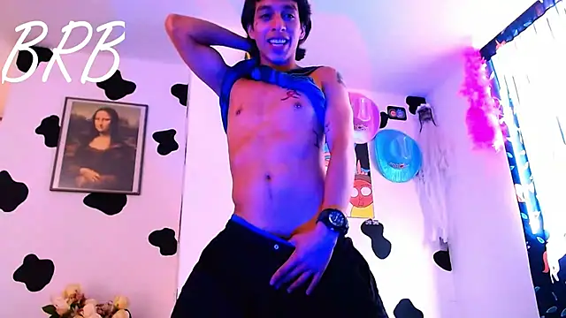 DannyPhantom555 Adlı Modelin Canlı XXX Sohbeti