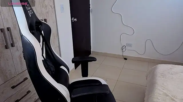 Victoryyy_ Chat XXX in diretta