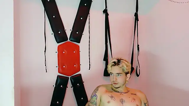 AliceandMax webkamerás műsora