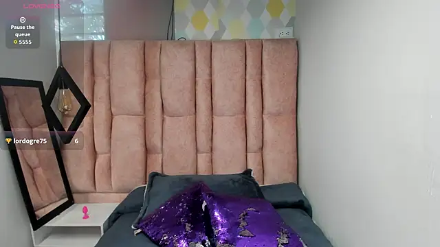 Вебкам-шоу Issa_Milf__