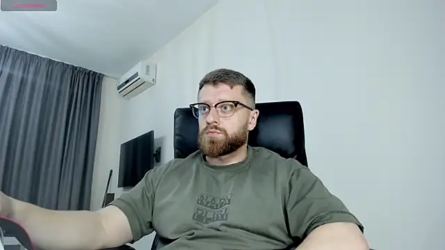 XXX chat uživo modela Findom_guy