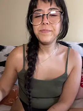 Evie-Luna Adlı Modelin Canlı XXX Sohbeti