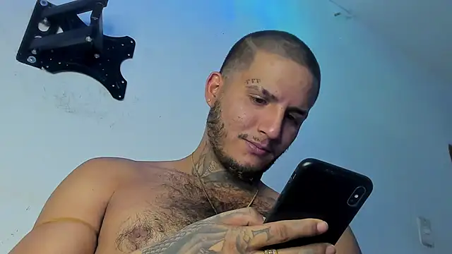Živý XXX chat Lord_LuciferHotDirty777