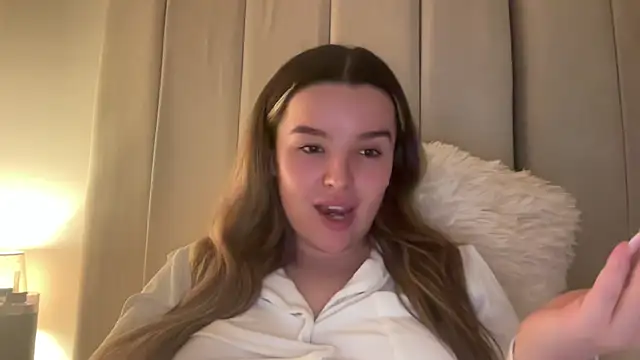 maisiesmithx 现场XXX聊天