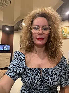 Tania201243 Live XXX-Chat